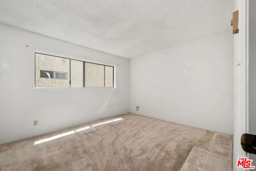 1831 Barry Avenue #3 photo 9