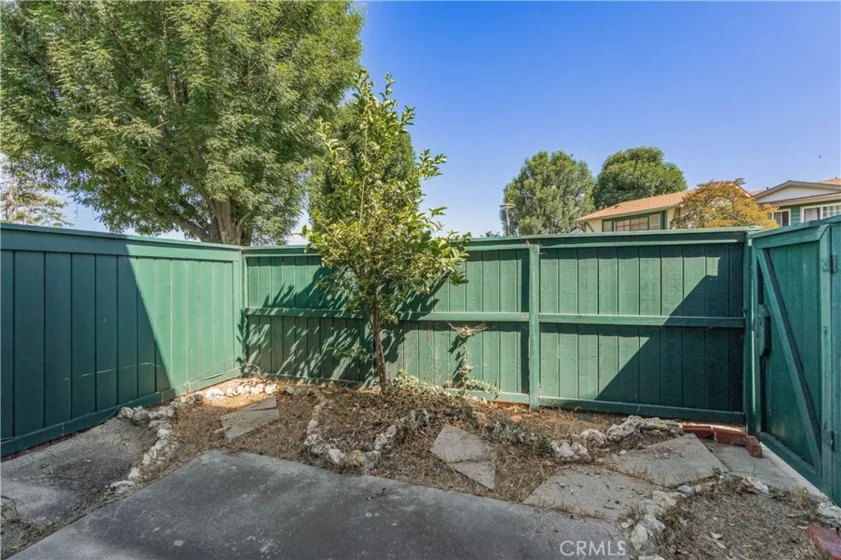 8170 Glengarry photo 13