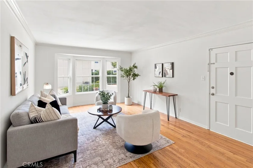 15034 Dickens Street #4 photo 3