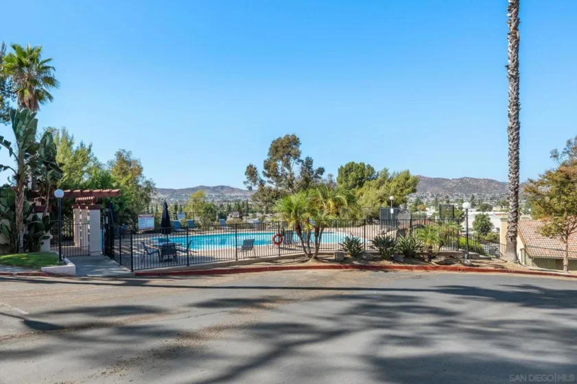 10814 Riderwood #D photo 36