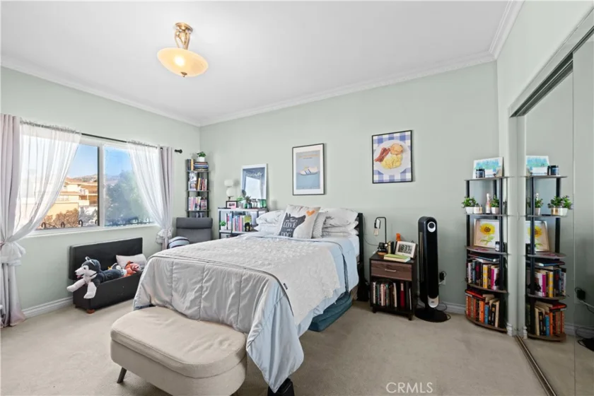 626 E Orange Grove Avenue #301 photo 22