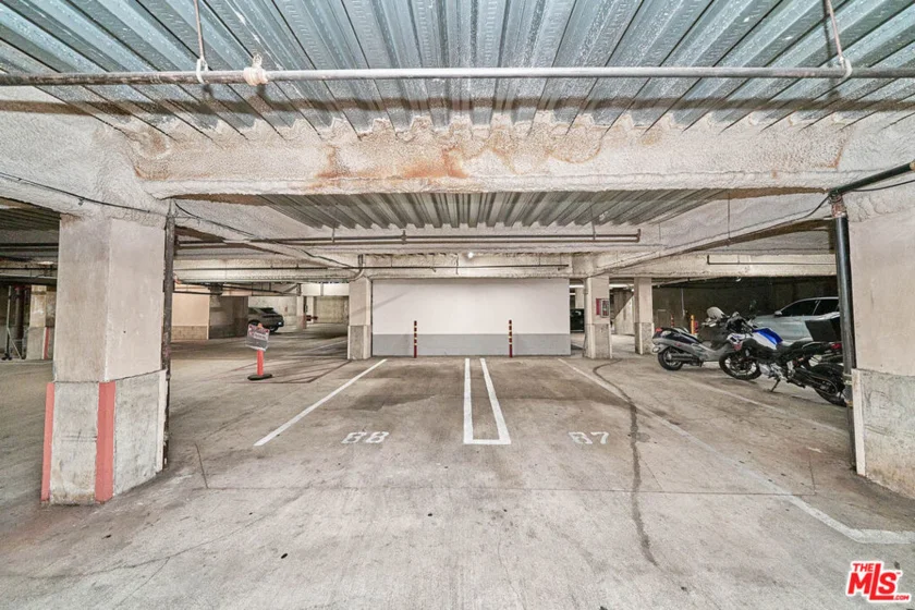 727 S Ardmore Avenue #801 photo 22
