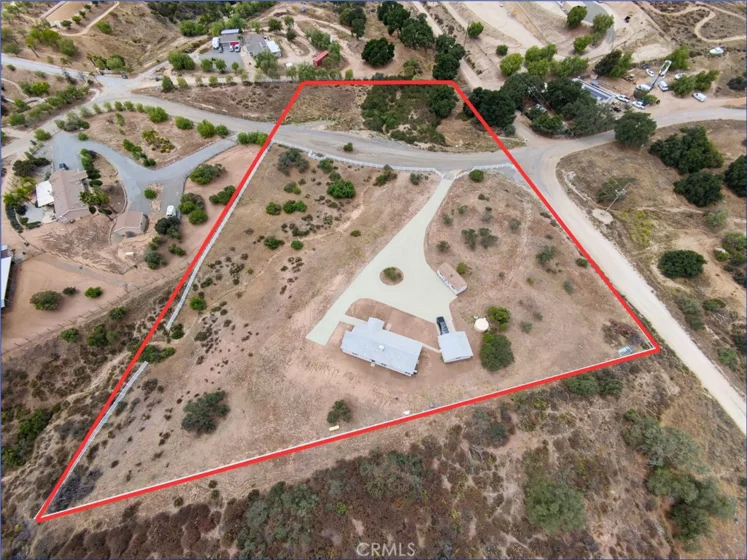 40705 Calle Vecina photo 2