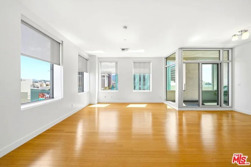 3810 Wilshire Boulevard #605 photo 3