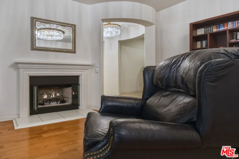 5625 Crescent Parkway #109 photo 10