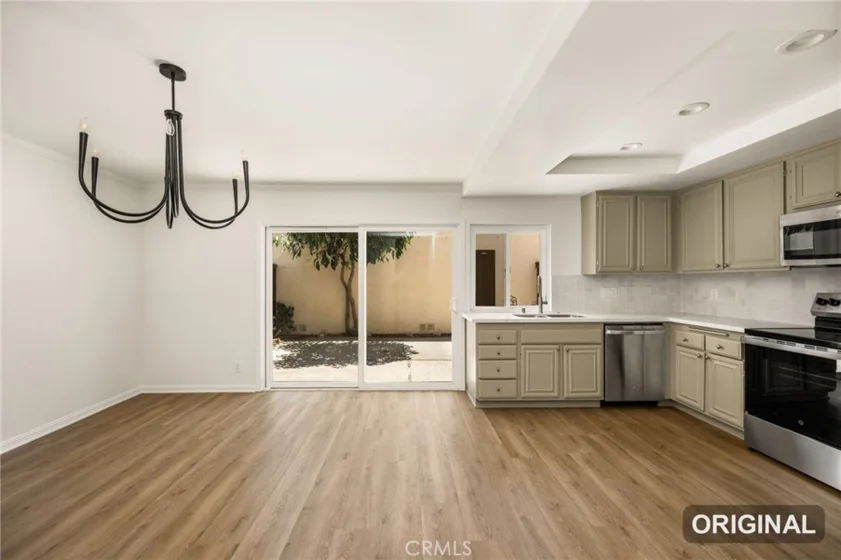 1660 Stonewood Court photo 4