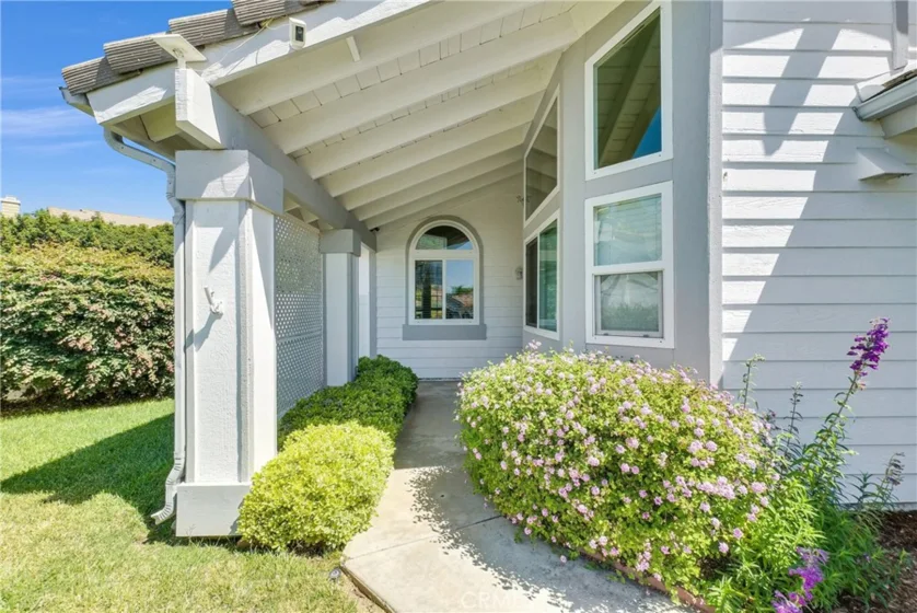 30396 Danube Court photo 2