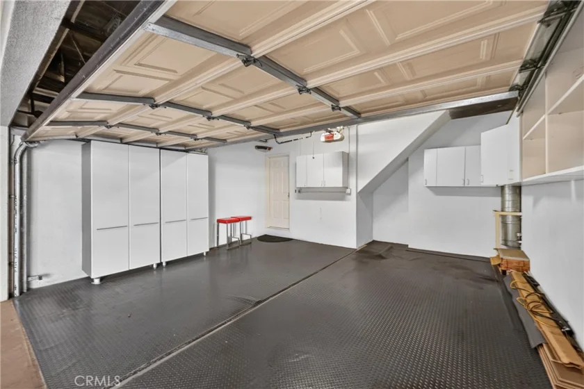 1820 Holmby Avenue #1 photo 29