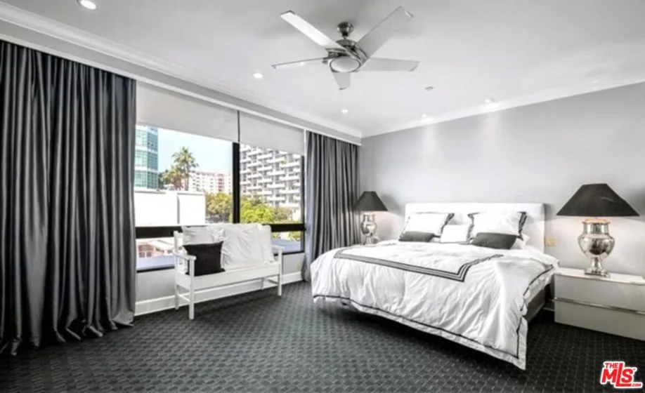 10350 Wilshire Boulevard #404 photo 4