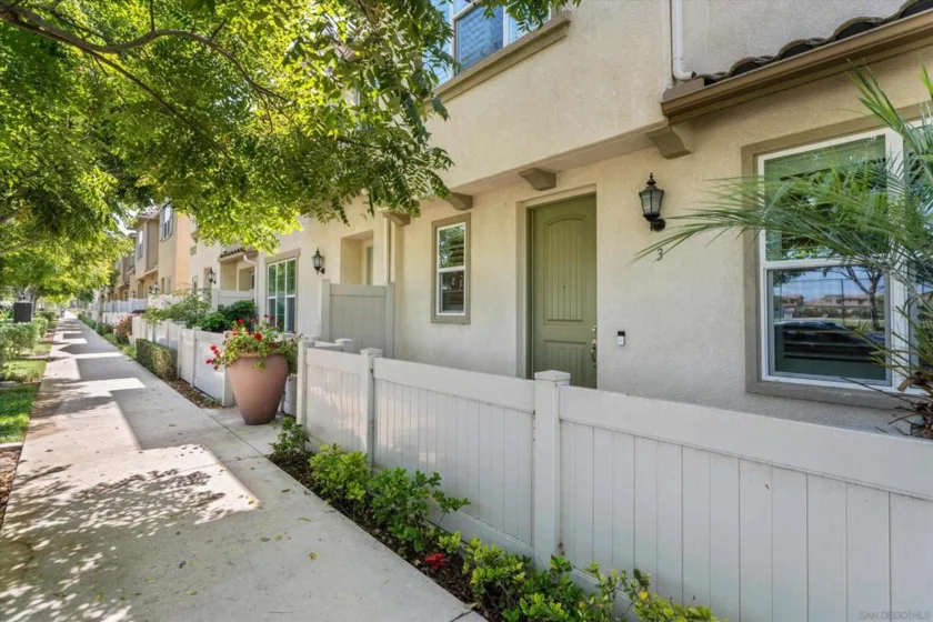 1360 Santa Victoria Road #3 photo 2