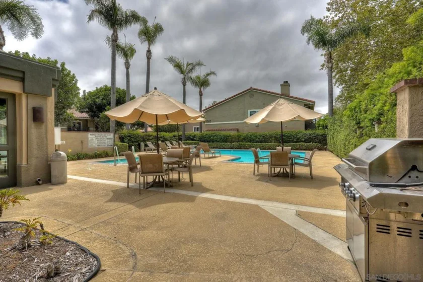 7425 Charmant #2902 photo 26