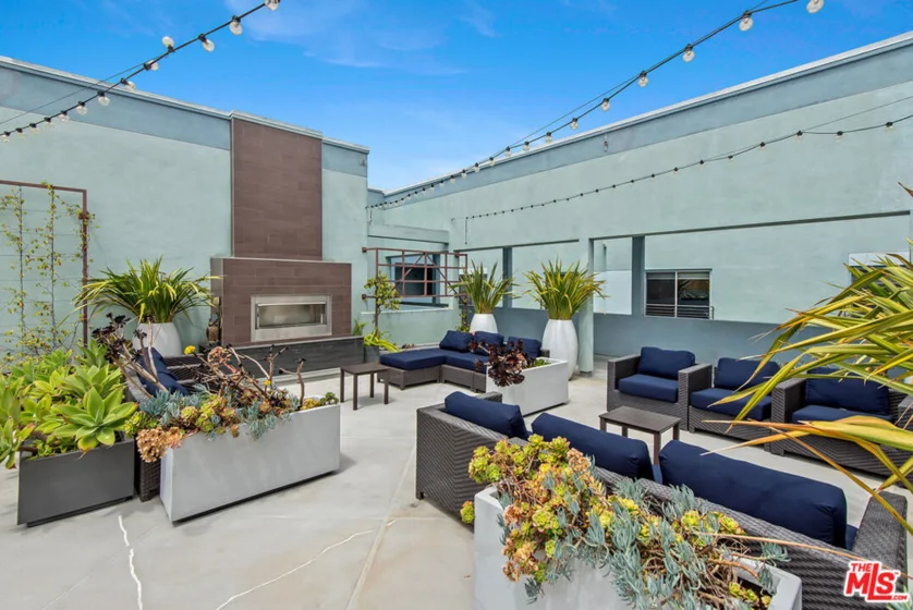 13337 Beach Avenue #403 photo 32