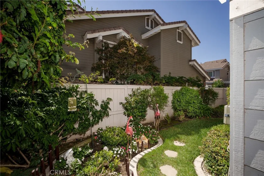 13576 Eucalyptus Street photo 23