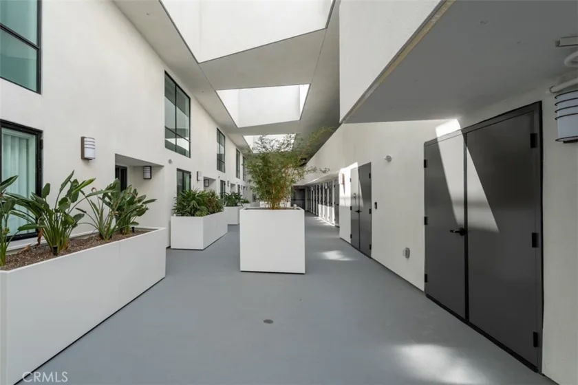 24722 Del Prado #302 photo 37