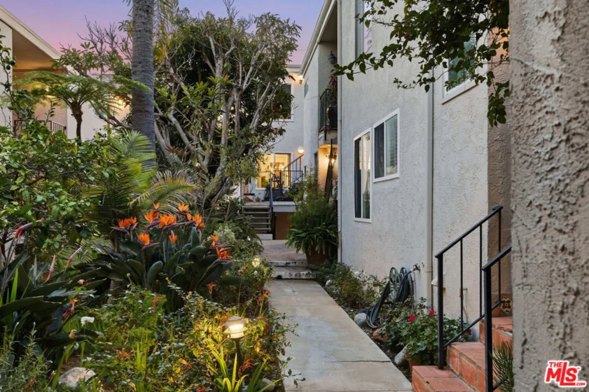 1020 19th Street #6 photo 27