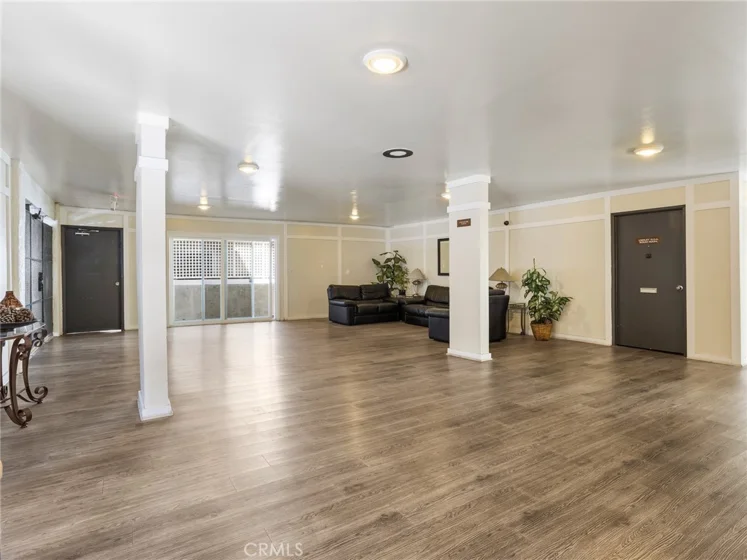 5412 Lindley Avenue #108 photo 5