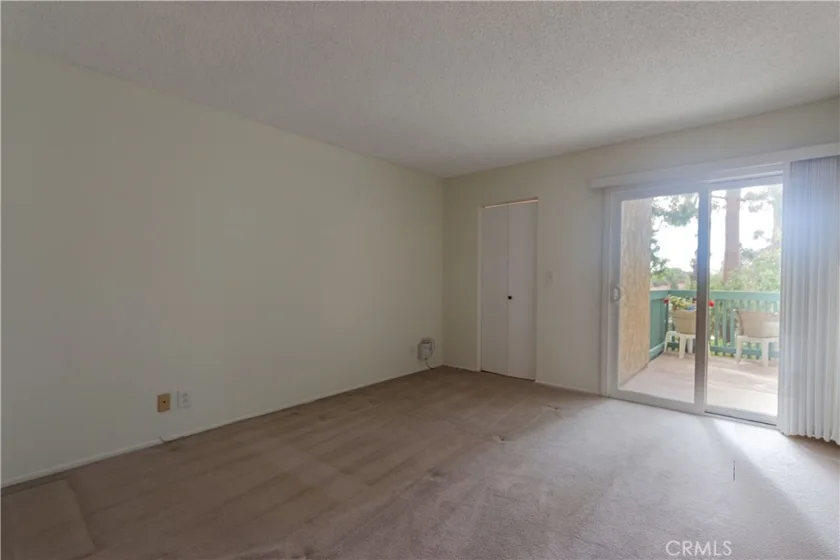 424 N Bellflower #101 photo 29