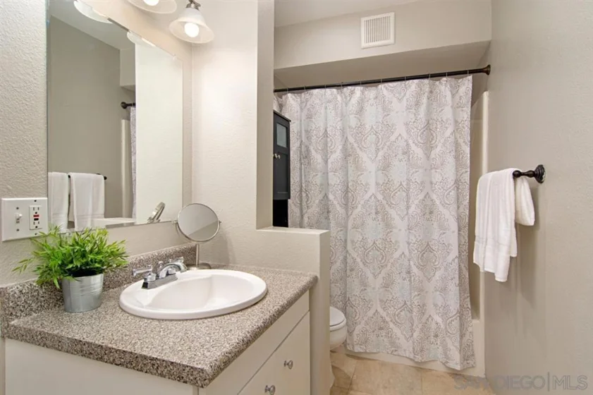221 Island Avenue #105 photo 17