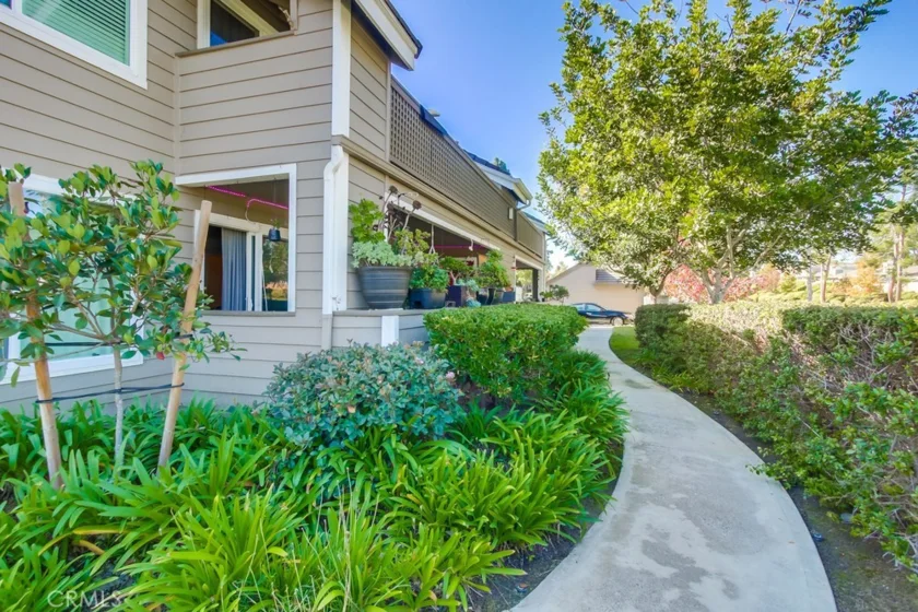1059 Shadowridge Drive #1 photo 32