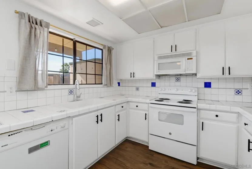 625 S Fig Street #10 photo 8