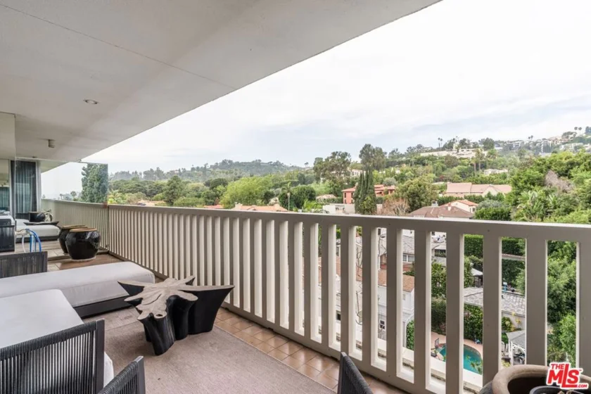 9255 Doheny Road #703 photo 14