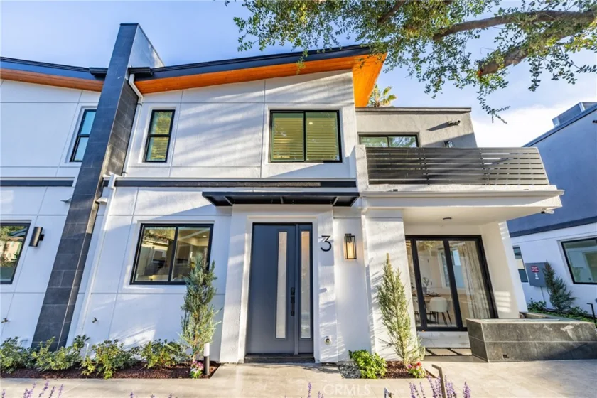 1649 N Lake Avenue #1 photo 8