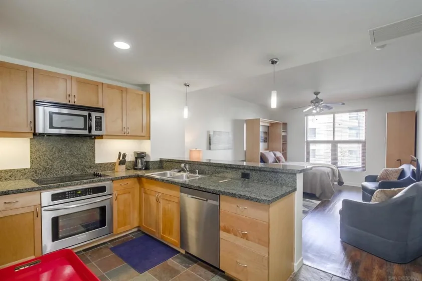 1150 J #603 photo 13