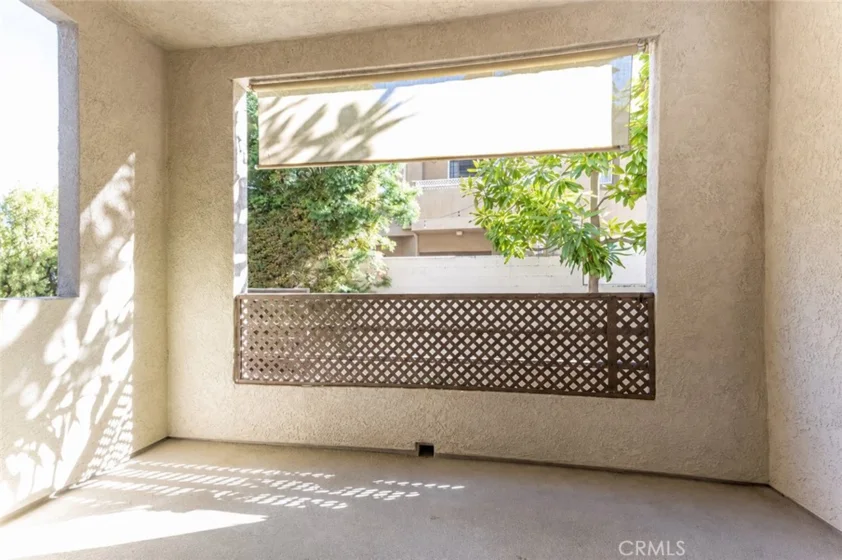 300 N El Molino Avenue #117 photo 10