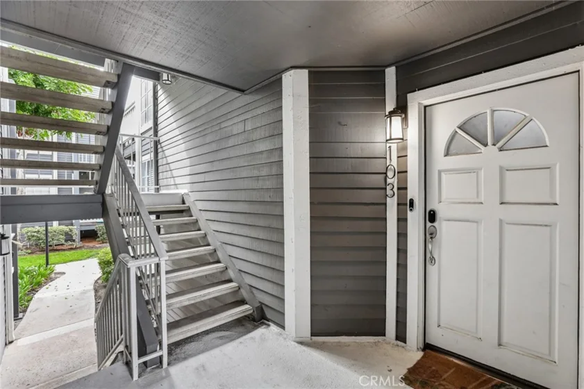 2330 Vanguard photo 20