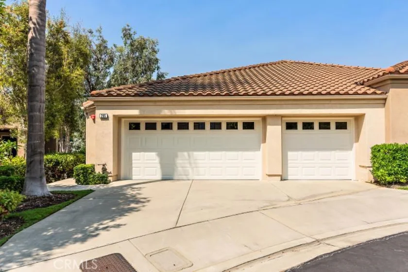 285 S San Vicente Lane photo 1
