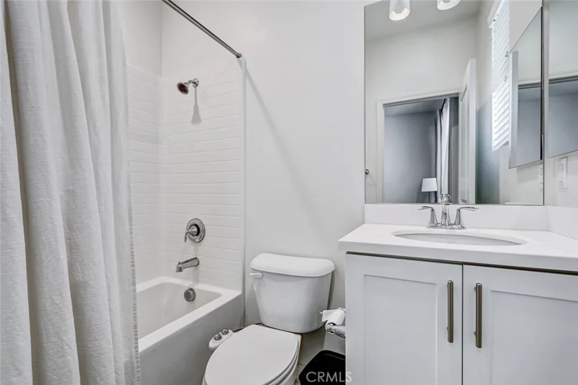 629 S Kinney photo 17