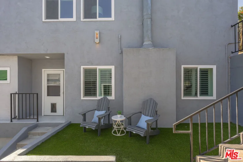 3247 Descanso Drive photo 16