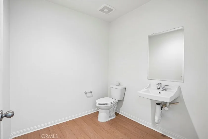 5876 Linden Ave Avenue #9 photo 28