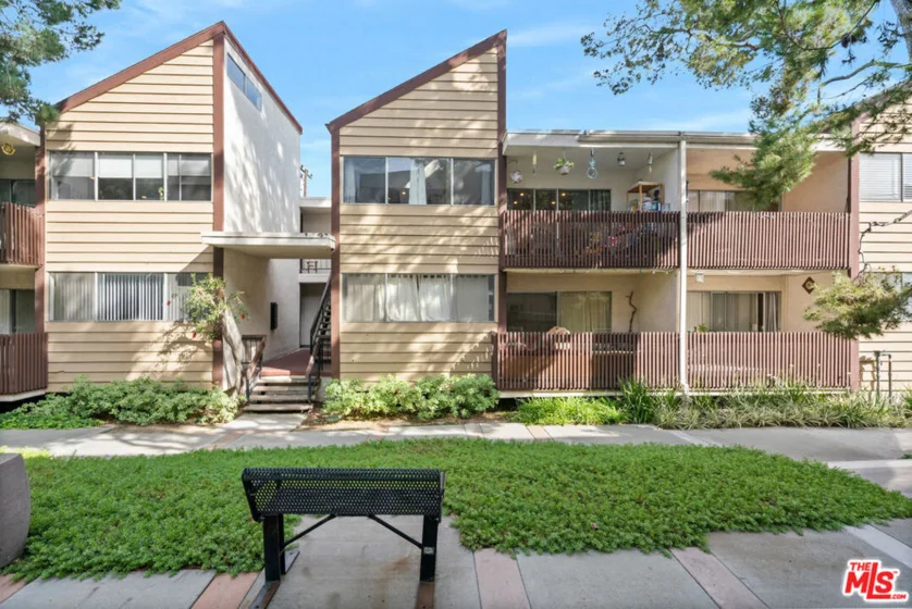 5950 Canterbury Drive #J219 photo 1