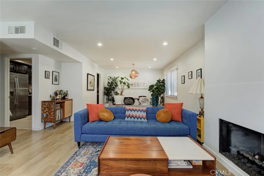 6847 Haskell Avenue #1 photo 8