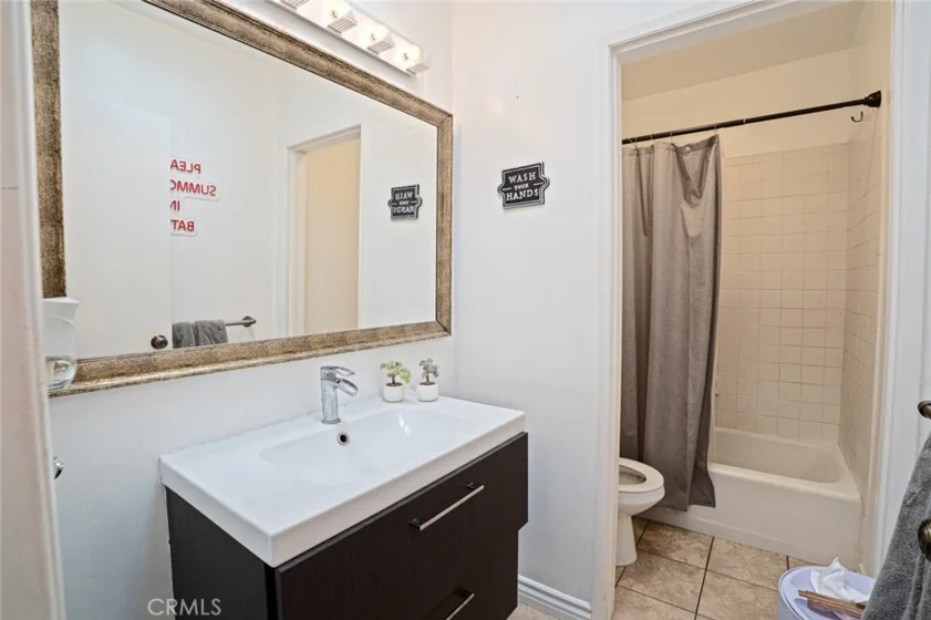 15344 Weddington photo 8