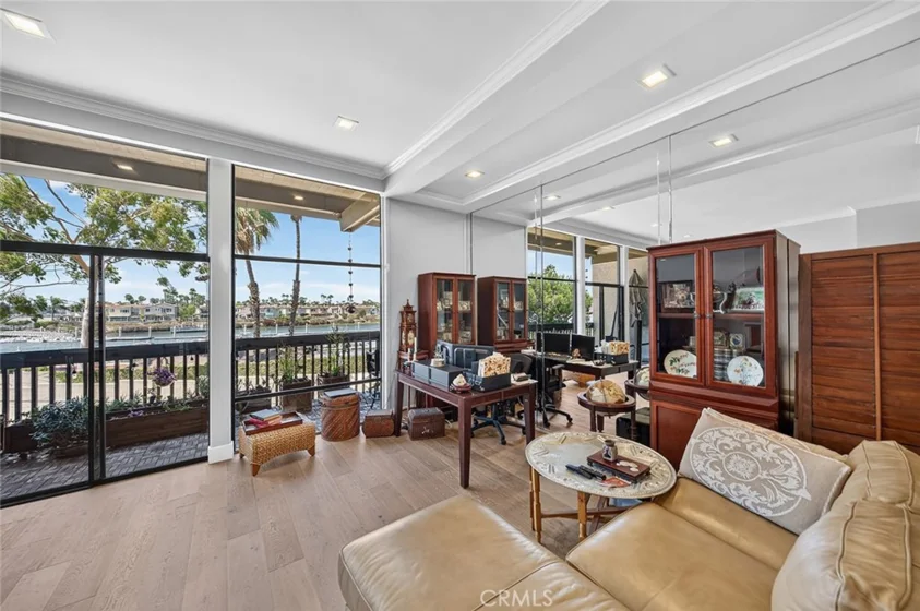 5201 S S Marina Pacifica Drive photo 4