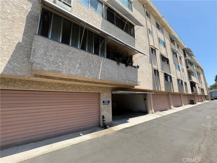 4505 California #402 photo 22