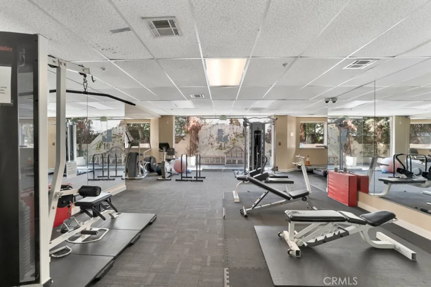 620 S Gramercy #338 photo 16