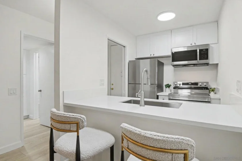 6202 Friars #301 photo 10