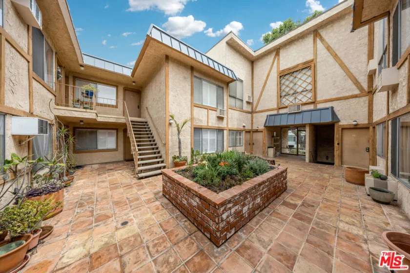 2141 S Bentley Avenue #107 photo 12