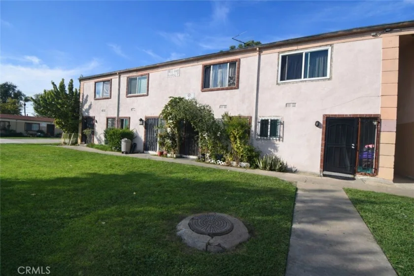 1001 E Grant #F4 photo 1