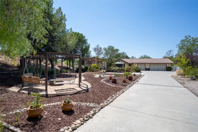 40780 Los Ranchos Circle photo
