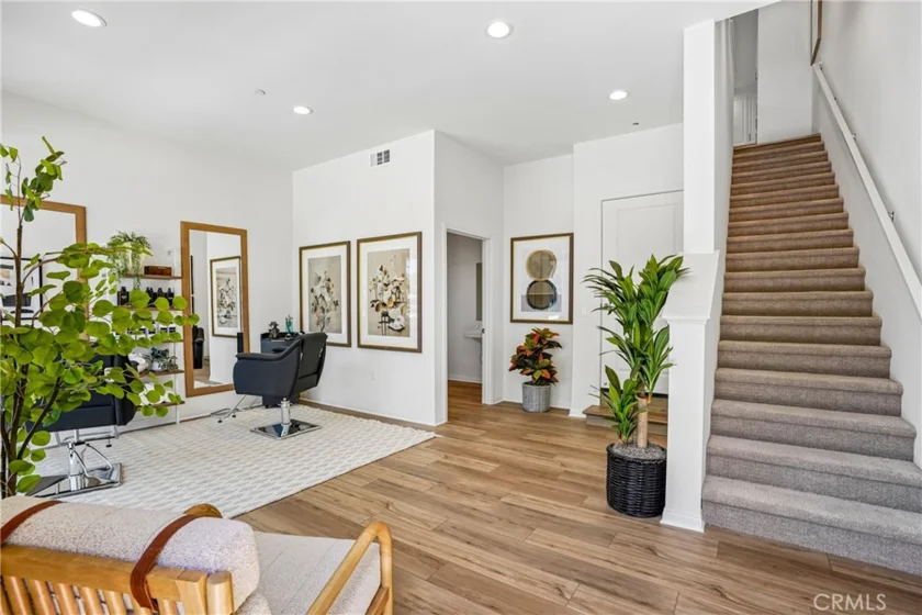5876 Linden Ave Avenue #6 photo 6