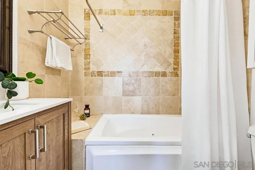 3562 Marlborough Avenue #4 photo 25