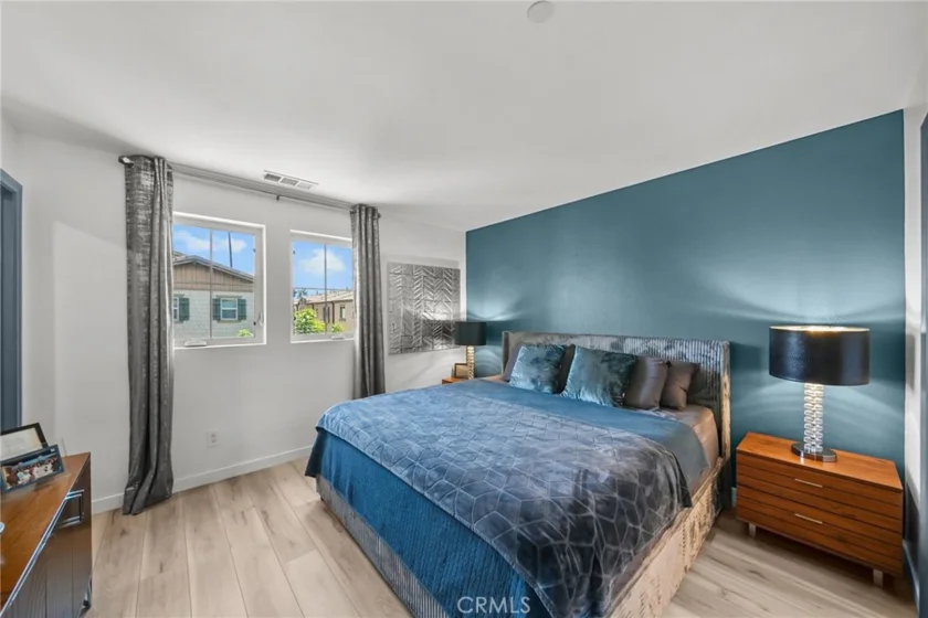 7239 N Cedar Road photo 12
