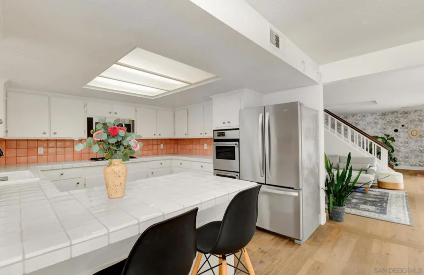 6711 Corintia photo 9
