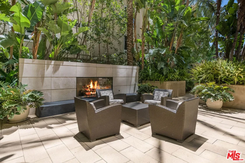 10800 Wilshire Boulevard #1101 photo 37