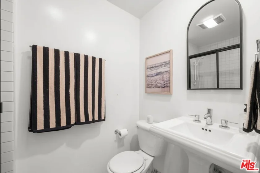 6 Voyage Street #204 photo 20