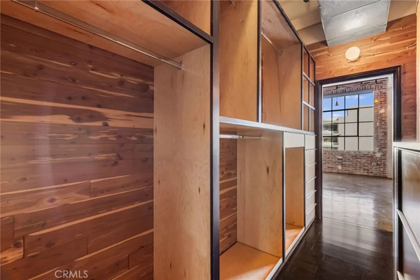 315 E 8th #401 photo 19